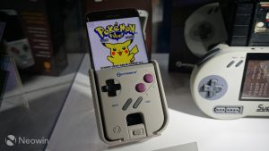 Capinha para smartphone transforma o dispositivo em um Gameboy