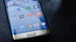 Funcionário da Samsung confirma o fim do botão físico no Galaxy S8