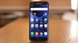 Samsung admite defeito bizarro (e sério) na tela do Galaxy S7 edge