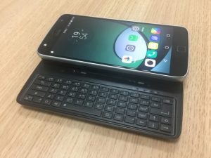 Confira o primeiro protótipo do Mod de teclado QWERTY para o Moto Z