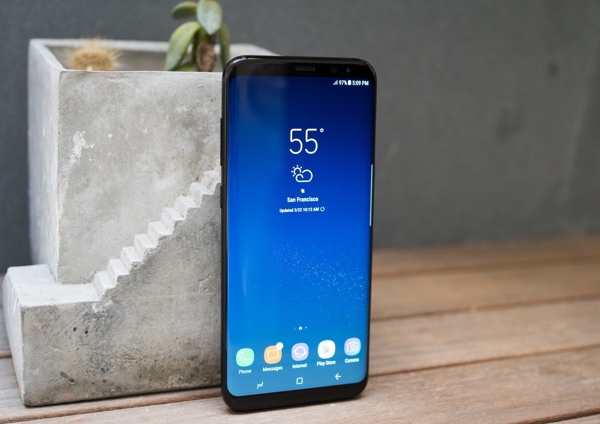 Samsung lança o Galaxy S8, S8 Plus, novos Gear 360, VR e DeX no Brasil