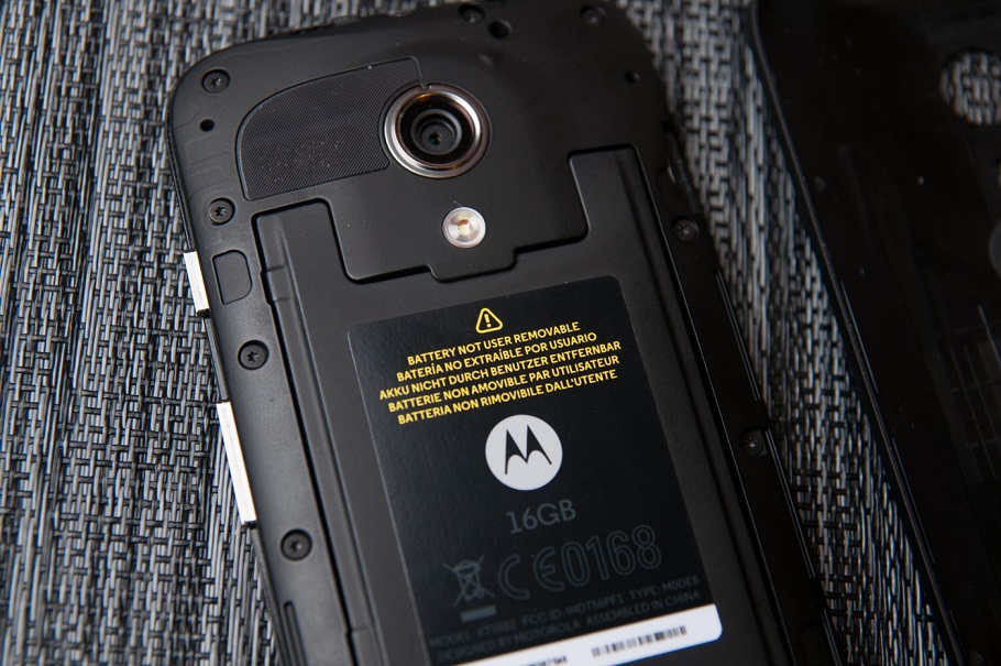 Bateria fraca do Moto Z2 Play vaza, causa revolta e Motorola responde