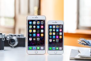 IPhone 8 colocado á prova; Confira o teste de resistência a riscos