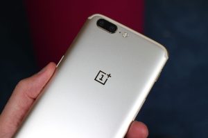 OnePlus 5T terá um sistema de carregamento muito mais rápido