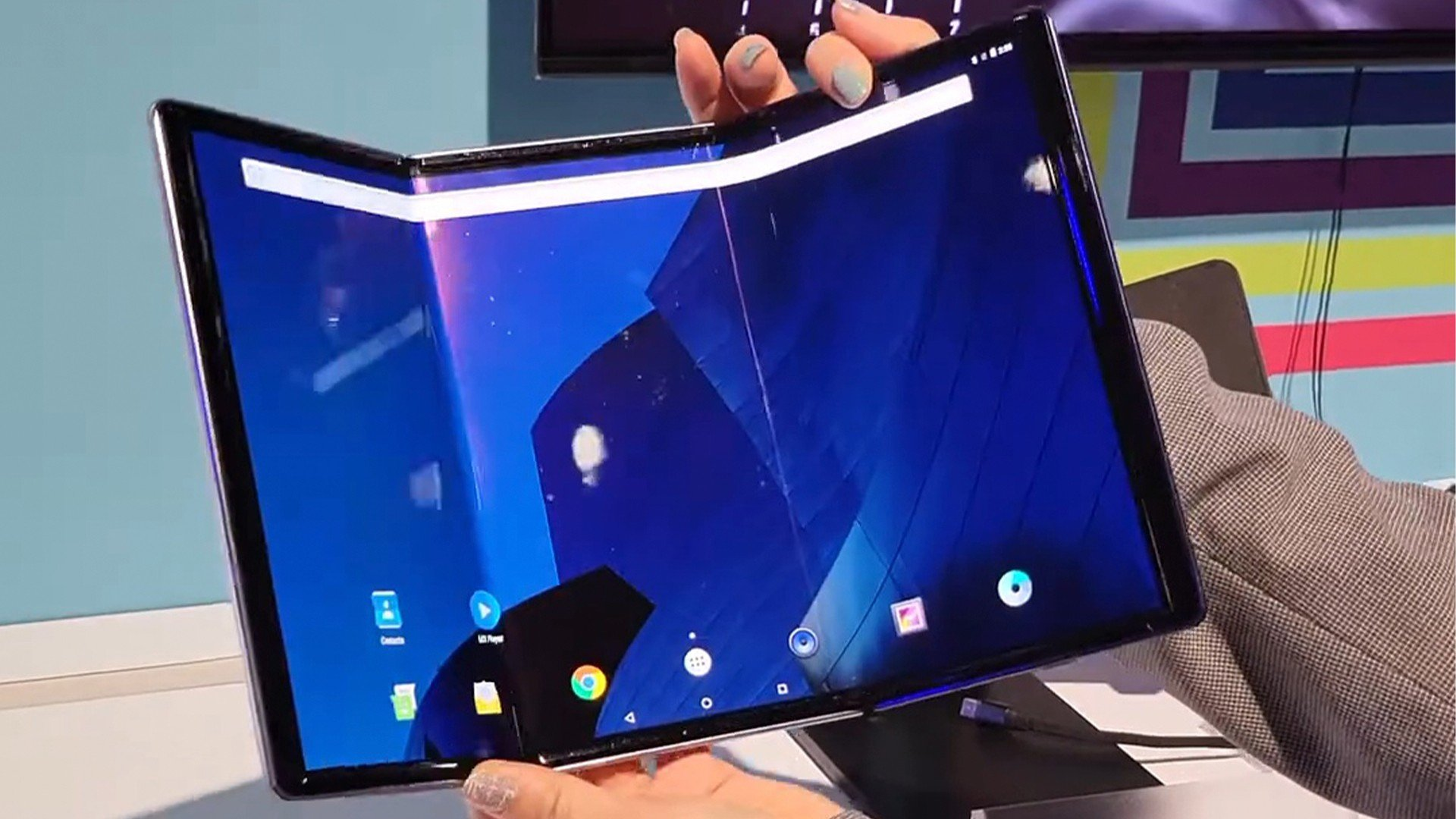 Samsung trifold em uso